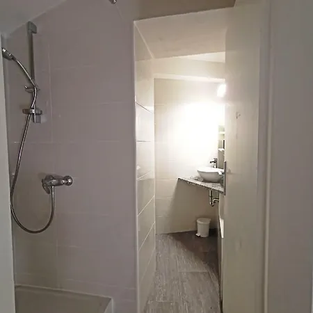 Old Bora Seaview * بيران