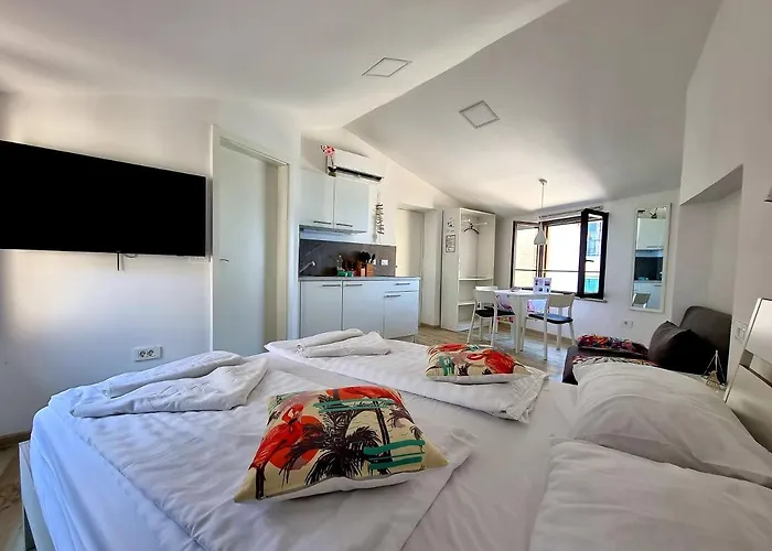 Apartment Old Bora Seaview *