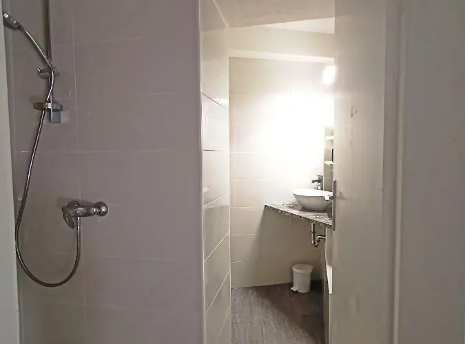 Old Bora Seaview * Piran